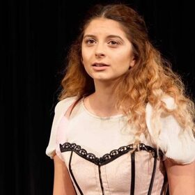 img-627f533ad1fd92f6510db6939442f2a4-v-780x405_280x280_crop_478b24840a