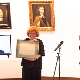 2588410_280x280_crop_478b24840a