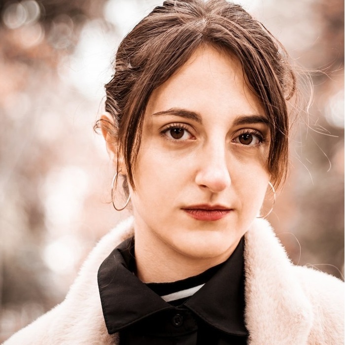 015-emilia-toncheva-vijmag-bg_700x700_crop_478b24840a