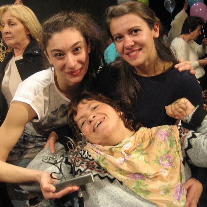 23804728-10214623291366137-1528878002-n_700x700_crop_478b24840a