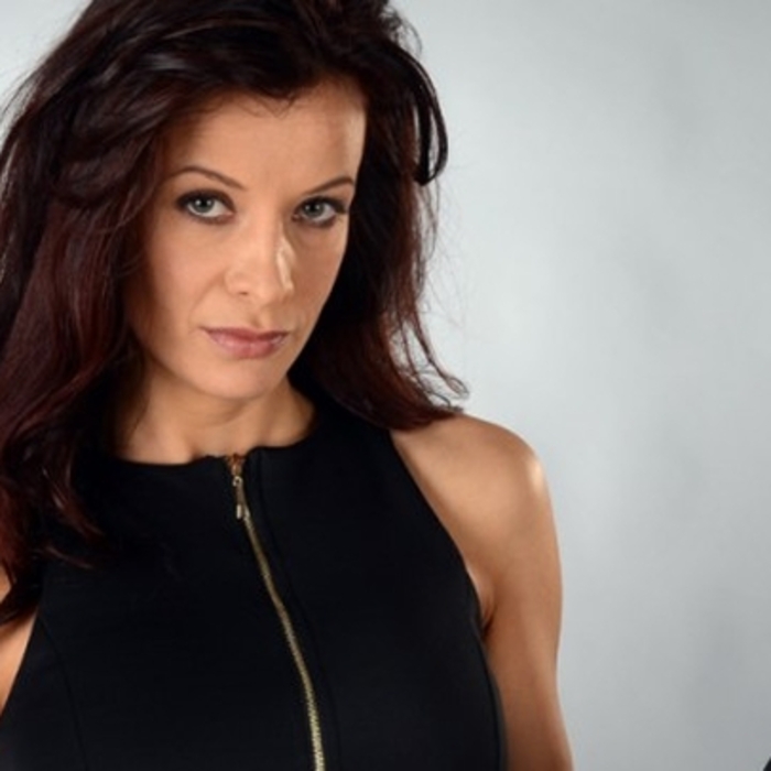 yana-marinova_700x700_crop_478b24840a