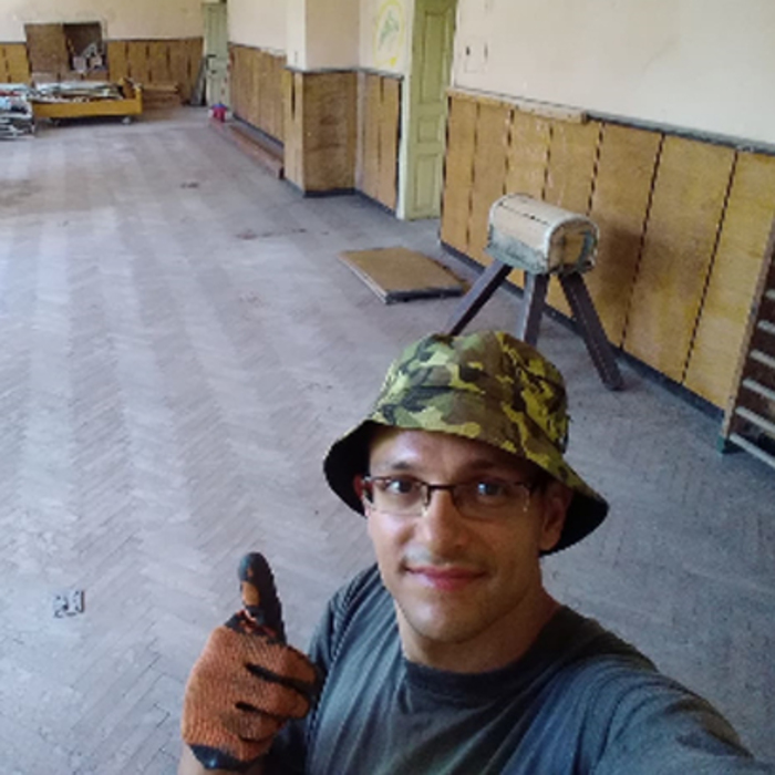 33-godisen-onepercentchange-today_700x700_crop_478b24840a