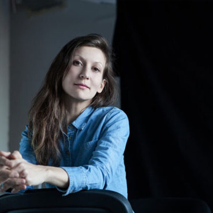 jana-pencheva-v-capital_700x700_crop_478b24840a