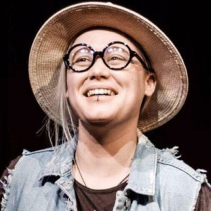 rene-karabash_700x700_crop_478b24840a