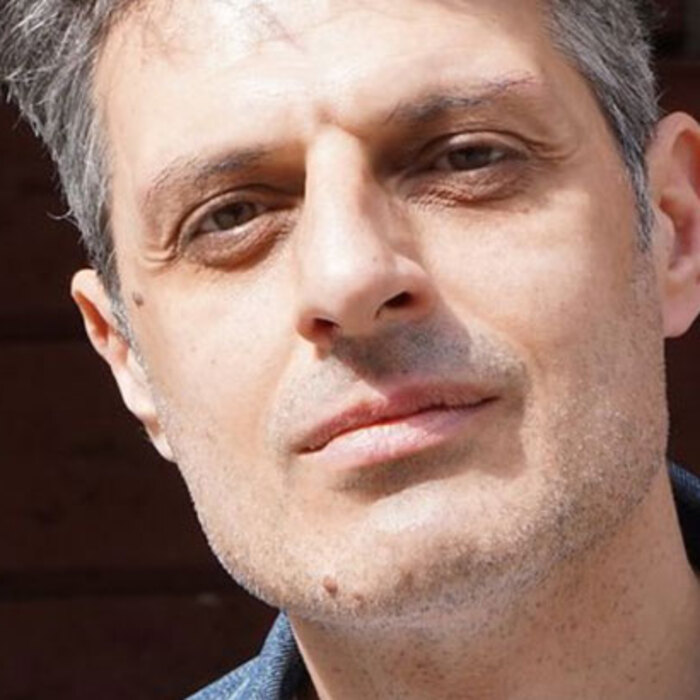 velislav-pavlov-ploshtad-slaveikov_700x700_crop_478b24840a