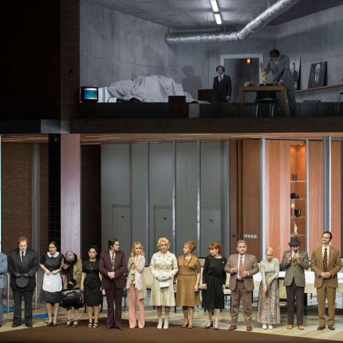 il-viaggio-a-reims-im-opern_700x700_crop_478b24840a