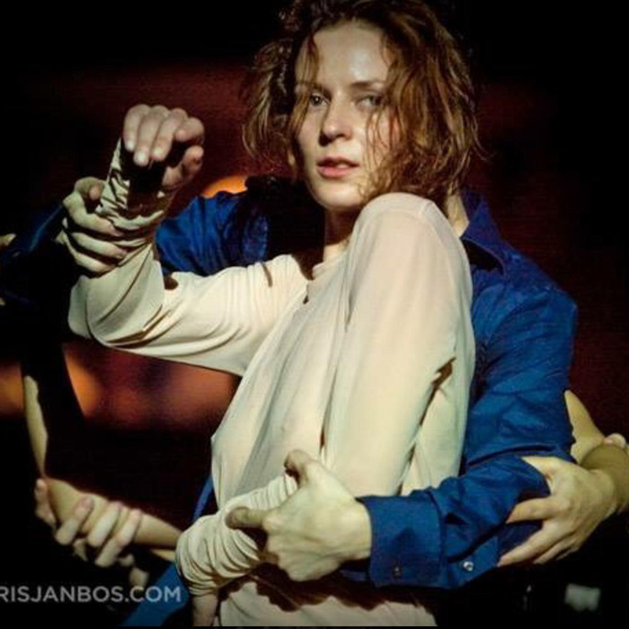 nora01_700x700_crop_478b24840a