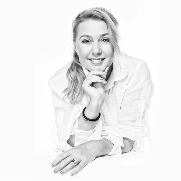 anna-pam_700x700_crop_478b24840a