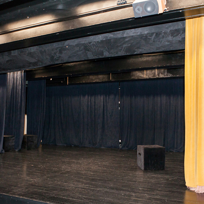 img-0032_700x700_crop_478b24840a