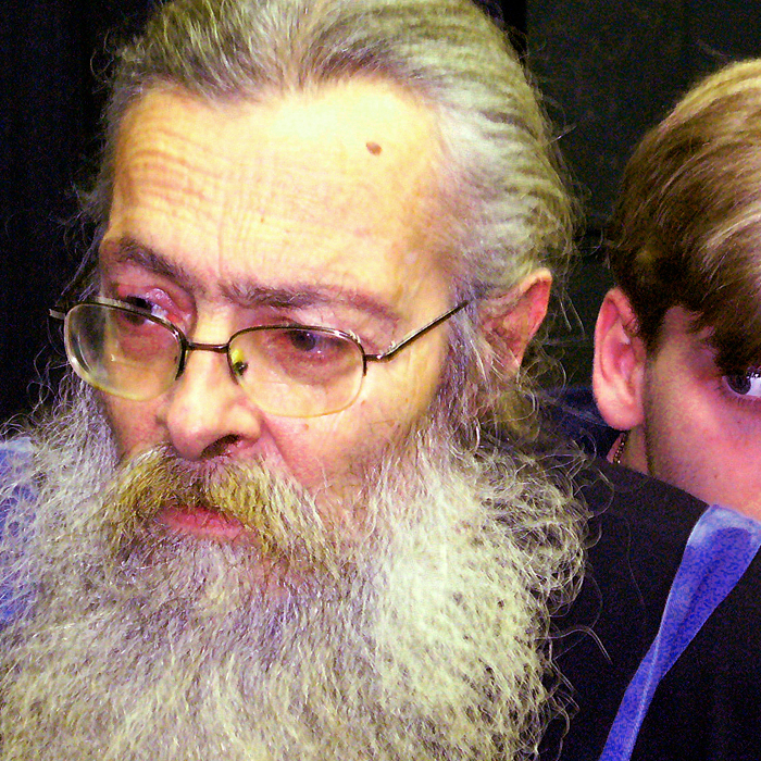 tri-i-polovina-1_700x700_crop_478b24840a